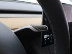 Tesla Model Y - fotka číslo 11