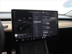 Tesla Model Y - fotka číslo 21