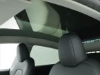 Tesla Model Y - fotka číslo 16
