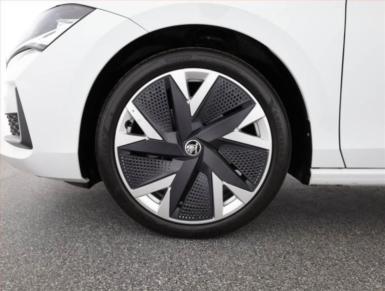 Škoda Superb - hlavní fotka