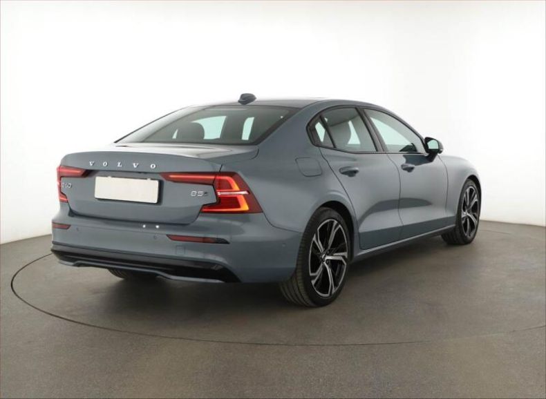 Volvo S60 - hlavní fotka