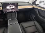 Tesla Model Y - fotka číslo 7