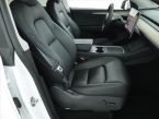 Tesla Model Y - fotka číslo 8