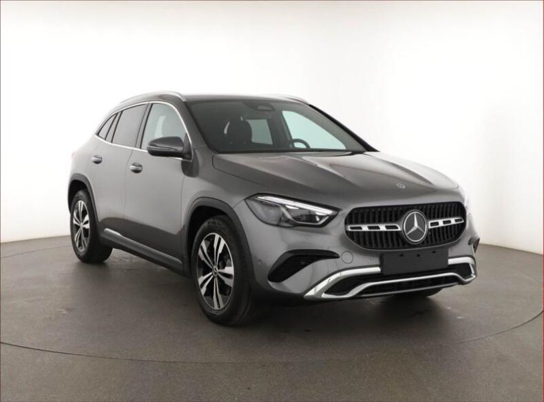 Mercedes Třída GLA - hlavní foto