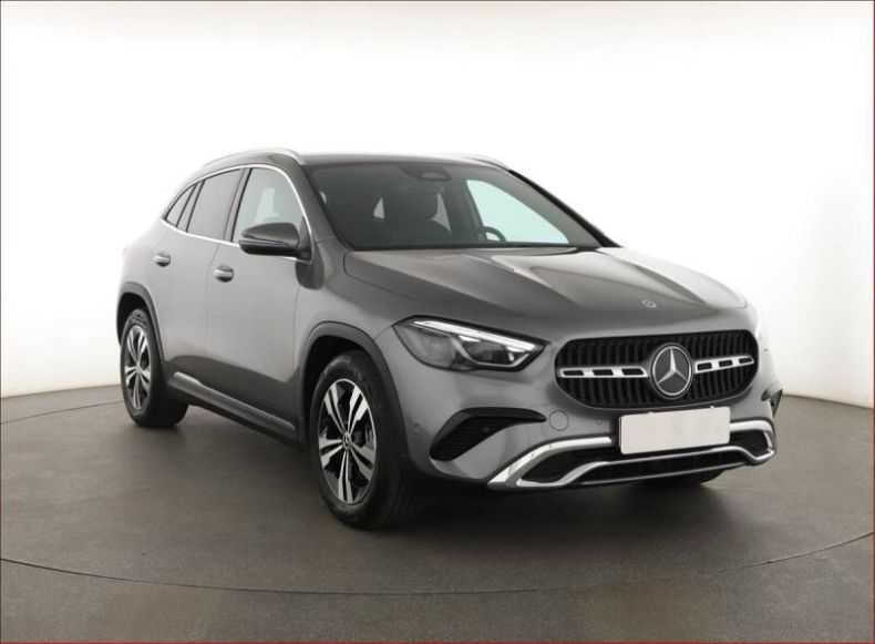 Mercedes Třída GLA - hlavní foto