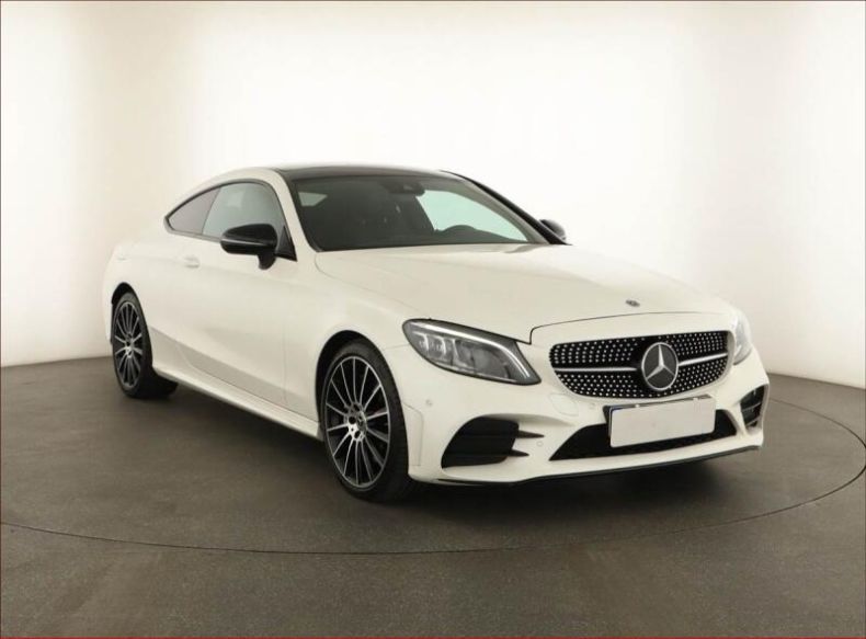 Mercedes Třída C - hlavní foto