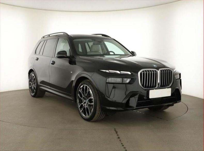 BMW X7 - hlavní foto