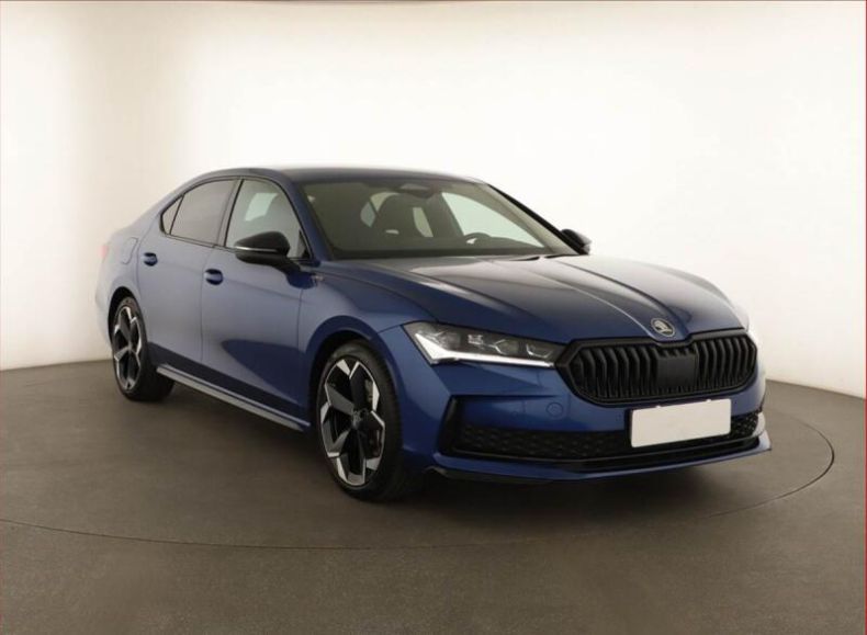 Škoda Superb - hlavní foto