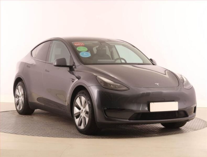 Tesla Model Y - hlavní fotka inzerátu