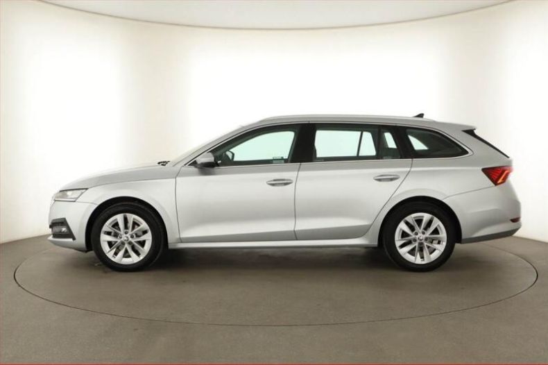 Škoda Octavia - hlavní fotka