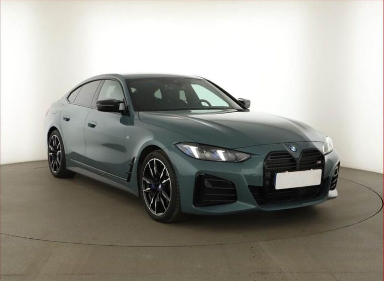 BMW Řada 4 - hlavní foto