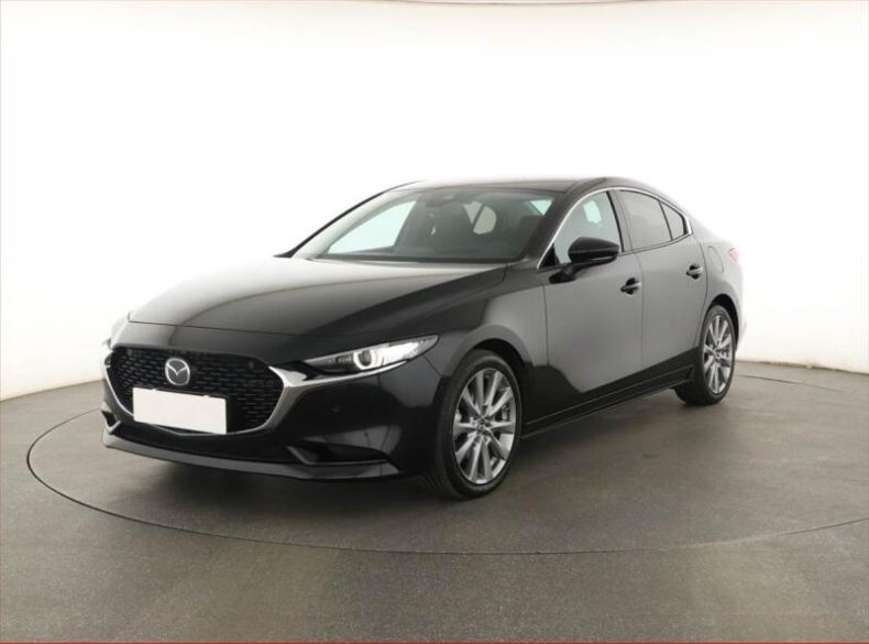 Mazda 3 - hlavní fotka