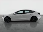 Tesla Model 3 - fotka číslo 2
