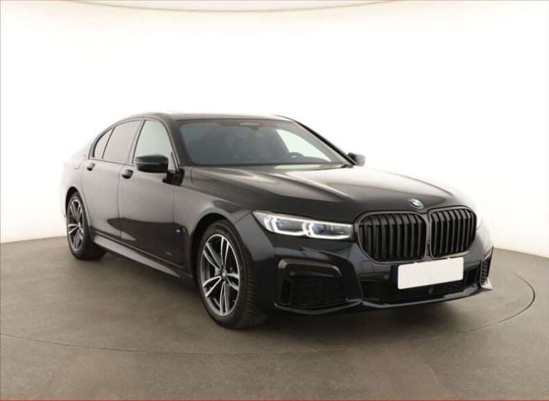BMW Řada 7 - hlavní foto