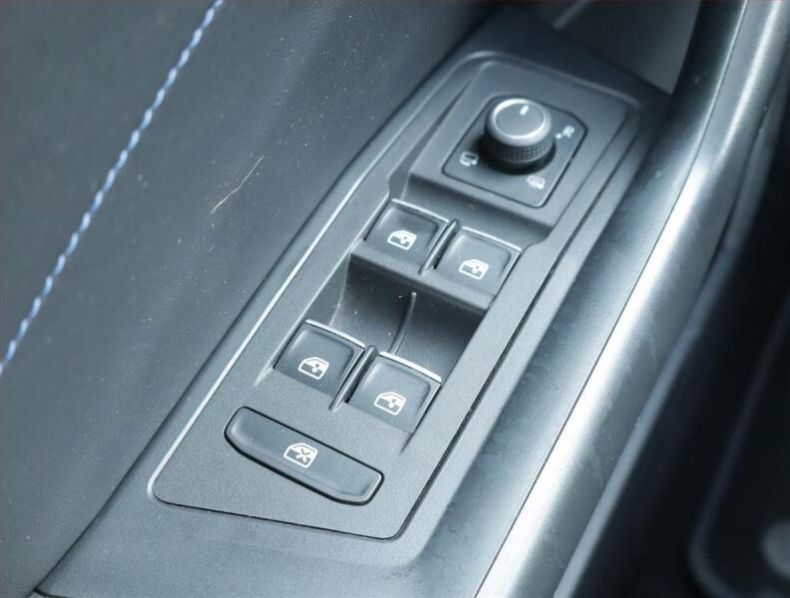 Volkswagen T-Roc - hlavní fotka