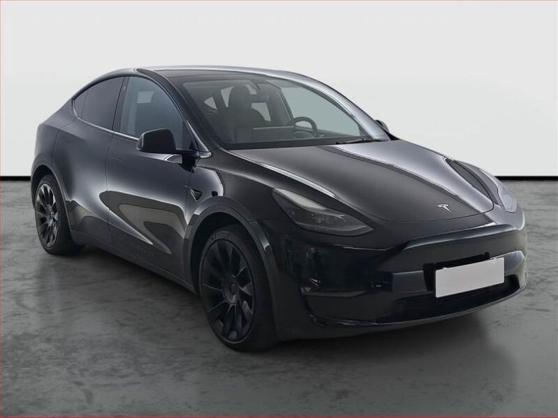 Tesla Model Y - hlavní foto
