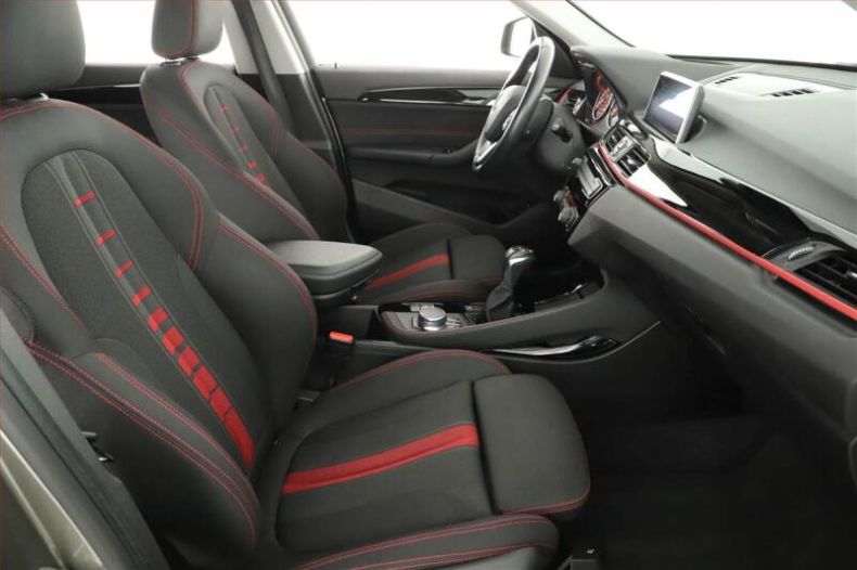 BMW X1 - hlavní fotka