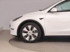 Tesla Model Y - fotka číslo 14