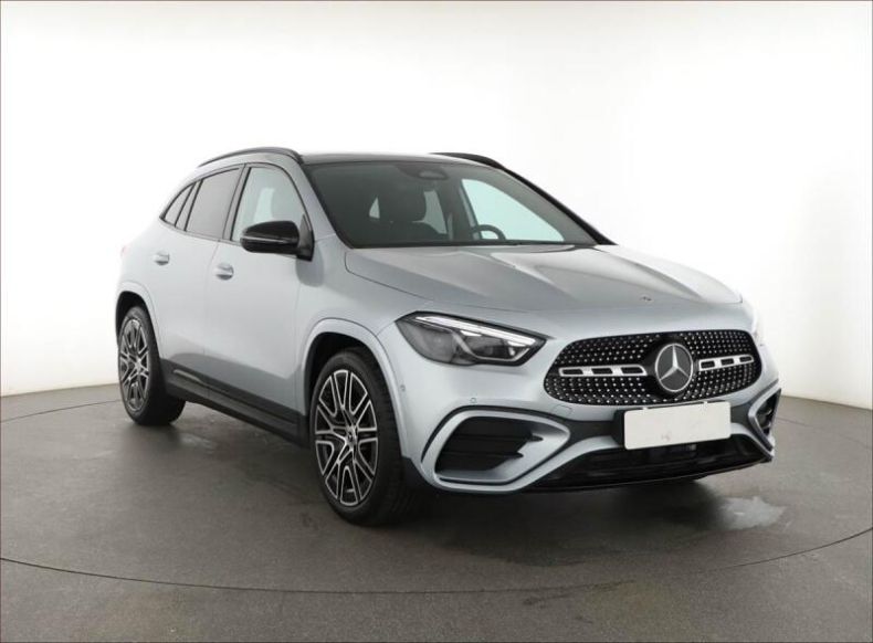 Mercedes Třída GLA - hlavní foto