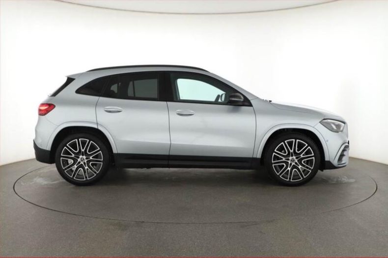 Mercedes Třída GLA - hlavní fotka