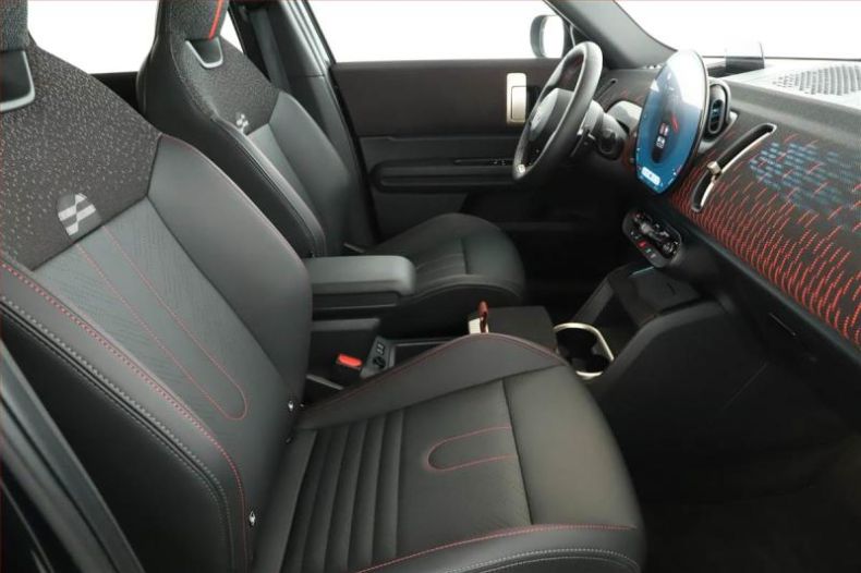 Mini Countryman - hlavní fotka