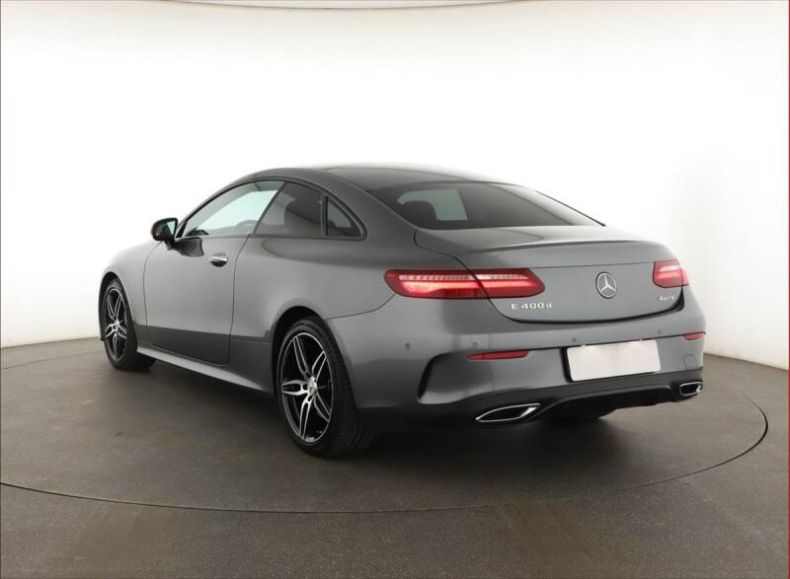 Mercedes Třída E - hlavní fotka