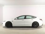 Tesla Model 3 - fotka číslo 2
