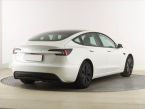 Tesla Model 3 - fotka číslo 4