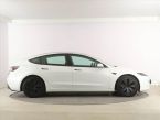 Tesla Model 3 - fotka číslo 5