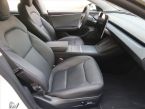 Tesla Model 3 - fotka číslo 8