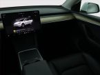 Tesla Model Y - fotka číslo 7