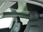 Tesla Model Y - fotka číslo 16