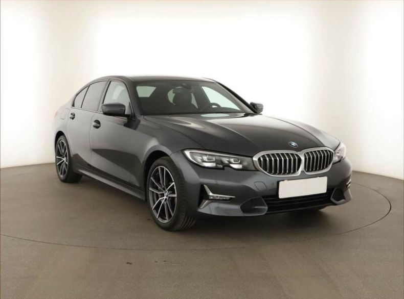 BMW Řada 3 - hlavní foto