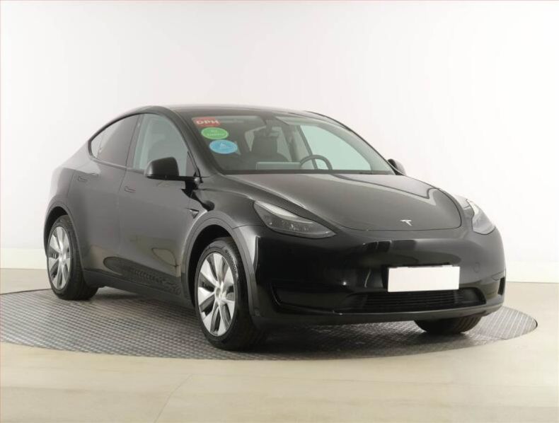 Tesla Model Y - hlavní foto