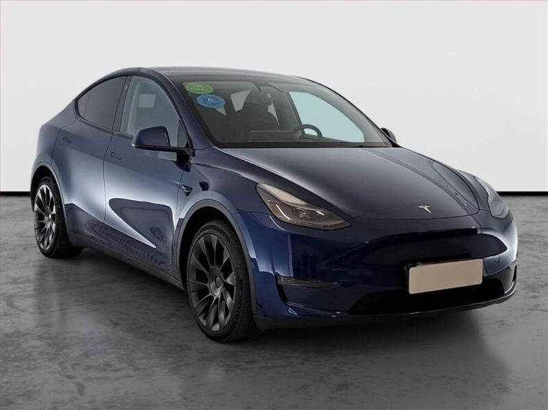 Tesla Model Y - hlavní foto
