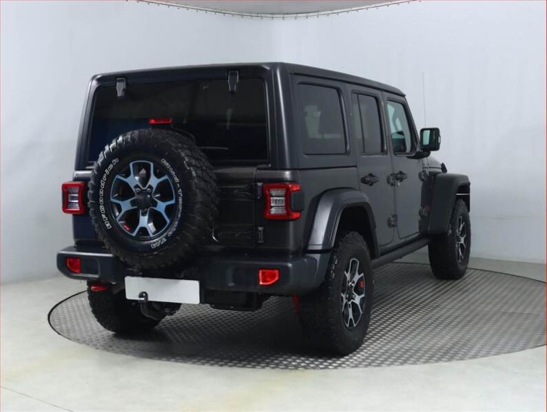 Jeep Wrangler - hlavní fotka