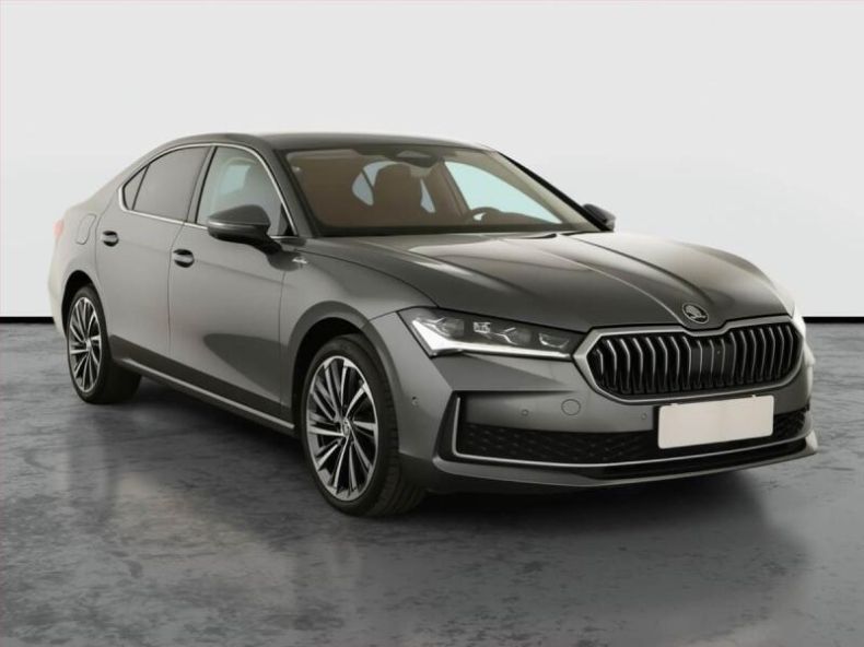 Škoda Superb - hlavní foto