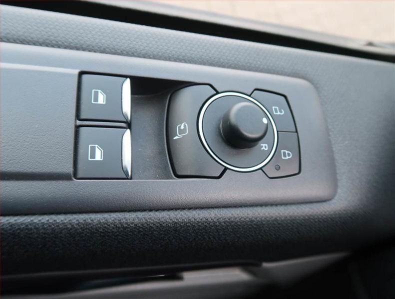 Ford Tourneo - hlavní fotka