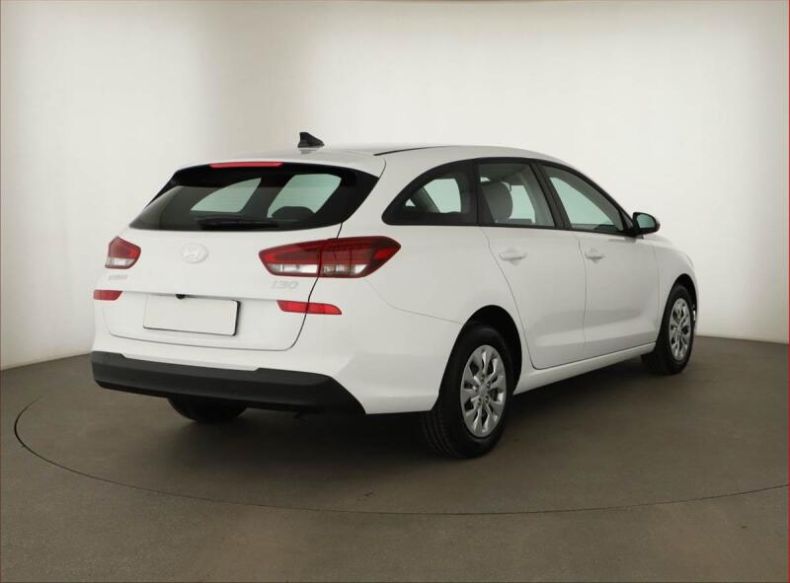 Hyundai i30 - hlavní fotka