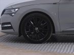 Škoda Superb - fotka číslo 14