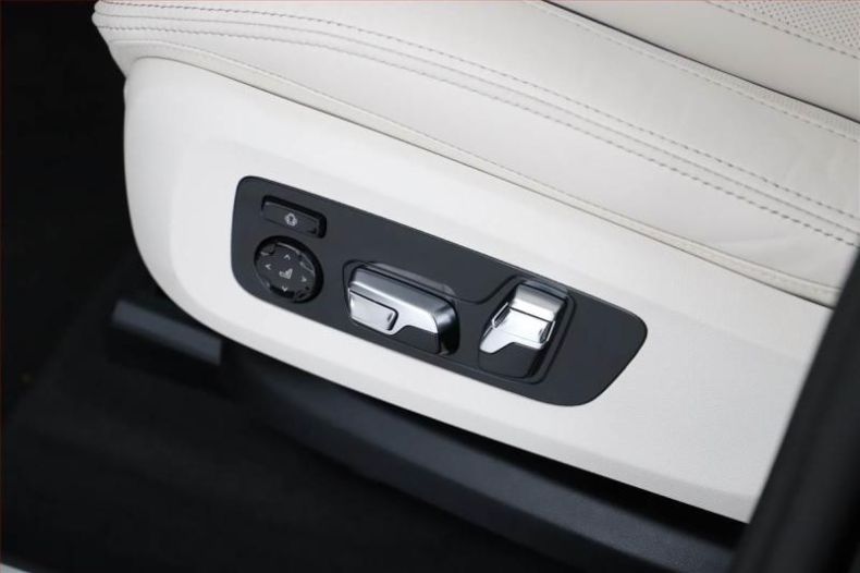 BMW X5 - hlavní fotka