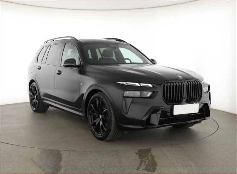 BMW X7 - hlavní foto