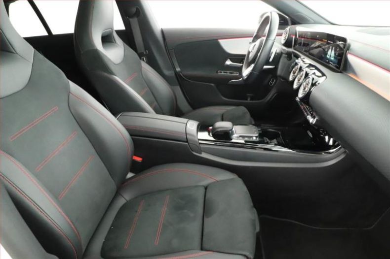 Mercedes Třída CLA - hlavní fotka