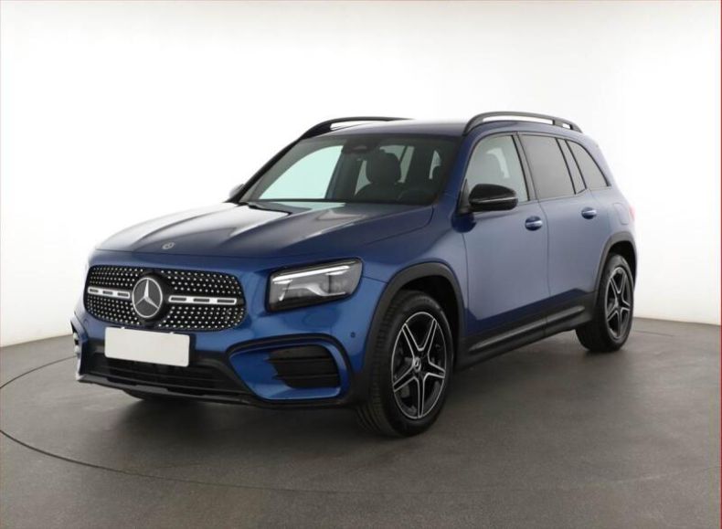 Mercedes GLB - hlavní fotka