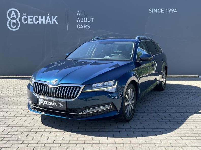 Škoda Superb - hlavní foto