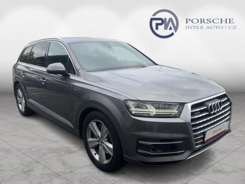 Audi Q7 - hlavní fotka