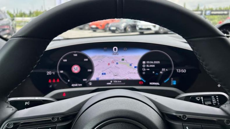 Porsche Taycan - hlavní fotka