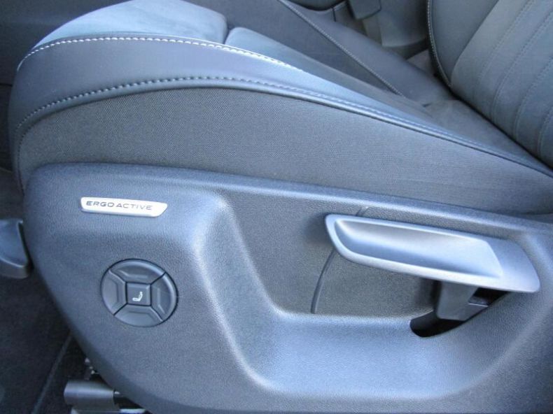 Volkswagen Tiguan - hlavní fotka