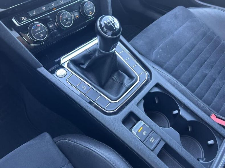 Volkswagen Passat - hlavní fotka