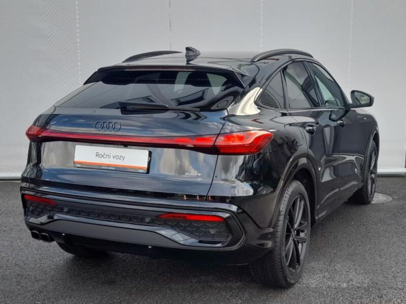 Audi Q5 - hlavní fotka